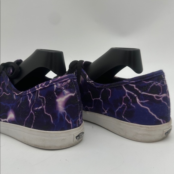 VANS Authentic LoPro Digi Lightning Purple Black White Women's Size 7.0 Men 5.5 - Picture 10 of 16
